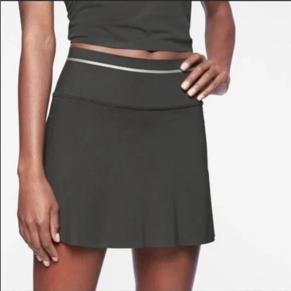 Athleta Ace Tennis Skort 13.5" Skirt w/ Shorts & back pocket zipper golf Black M
